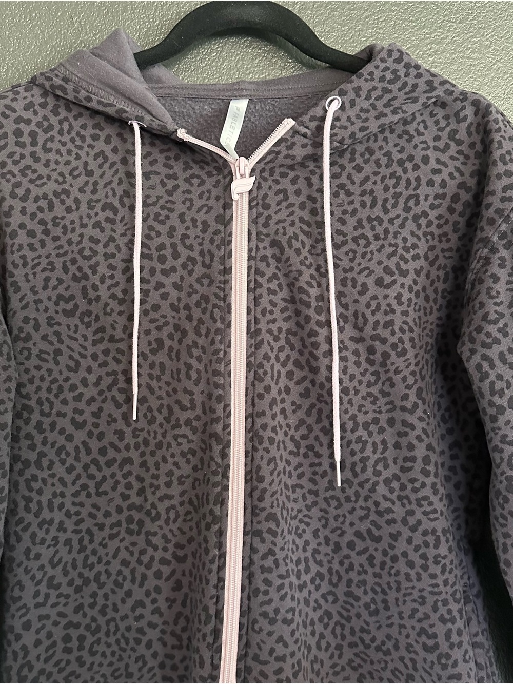 Fabletics Forever Fleece Hooded Onesie Leopard Print Pink Zip Small - Picture 6 of 9